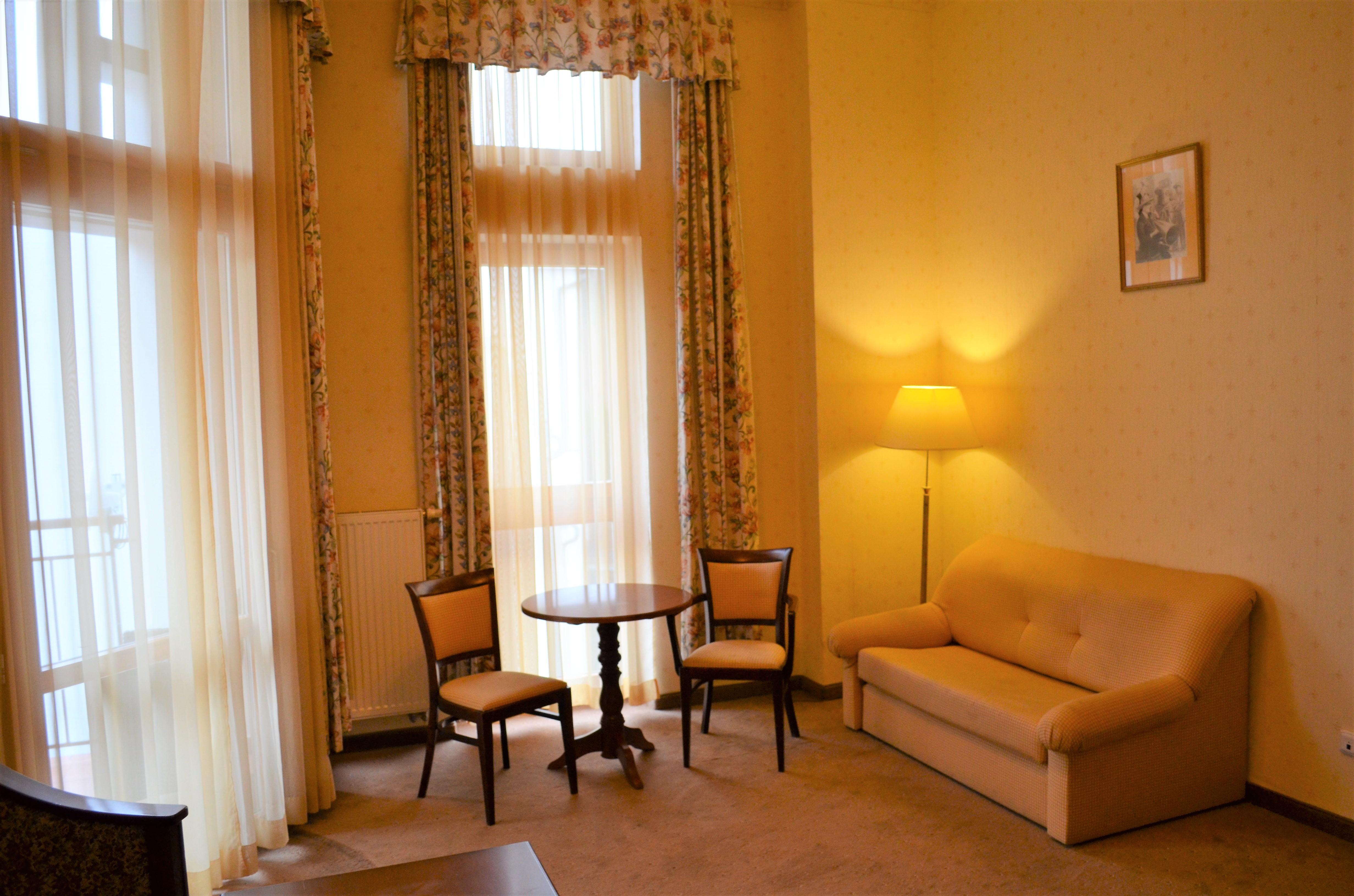 קרלובי וארי Hotel Petr מראה חיצוני תמונה