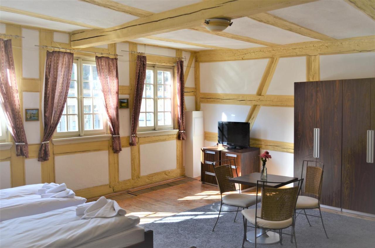 קרלובי וארי Hotel Petr מראה חיצוני תמונה
